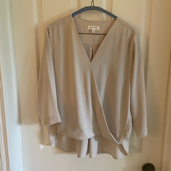 Prologue cream coloured blouse size M - Picture 1 of 4